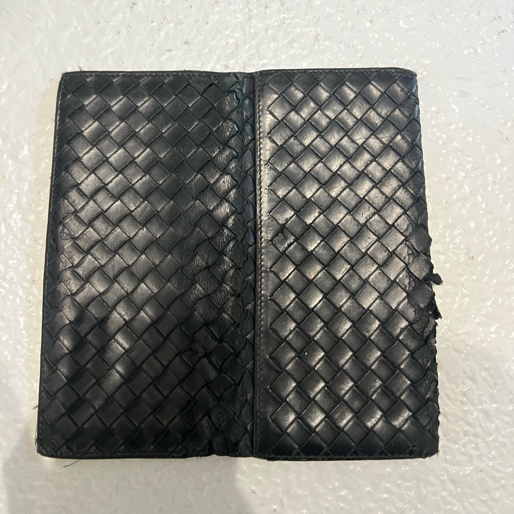 - Bottega Veneta leather flap wallet available‼️ - Picture 4 of 12